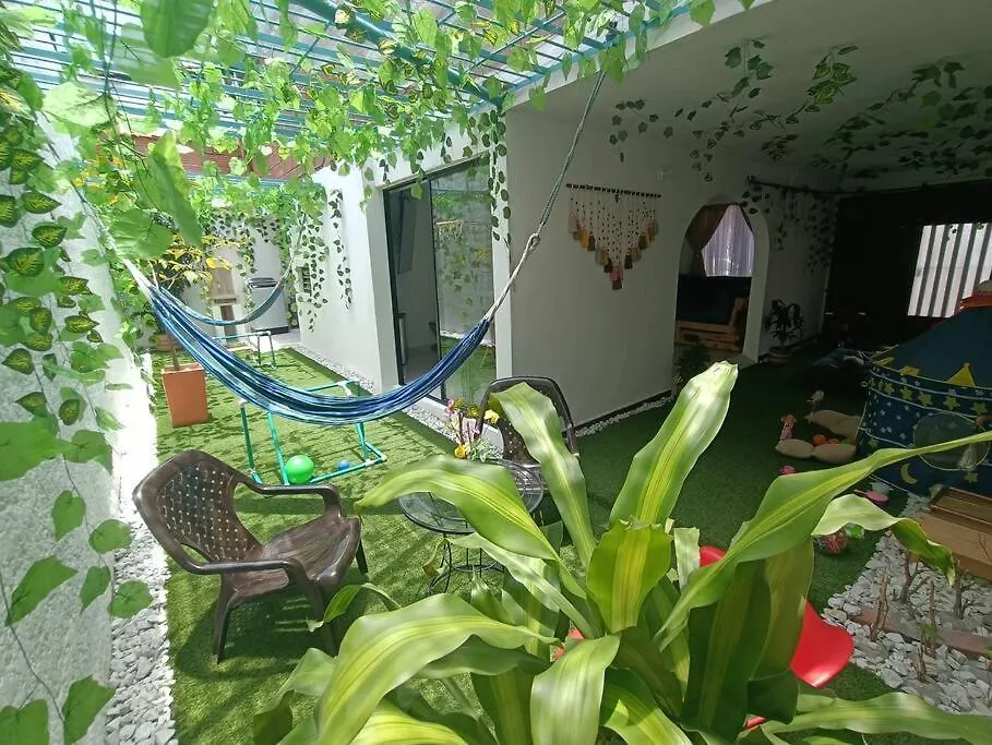 Excepcional Casa Privada Para Familias Y Grupos - Excelente Ubicacion Medellin 0*,  Colombia