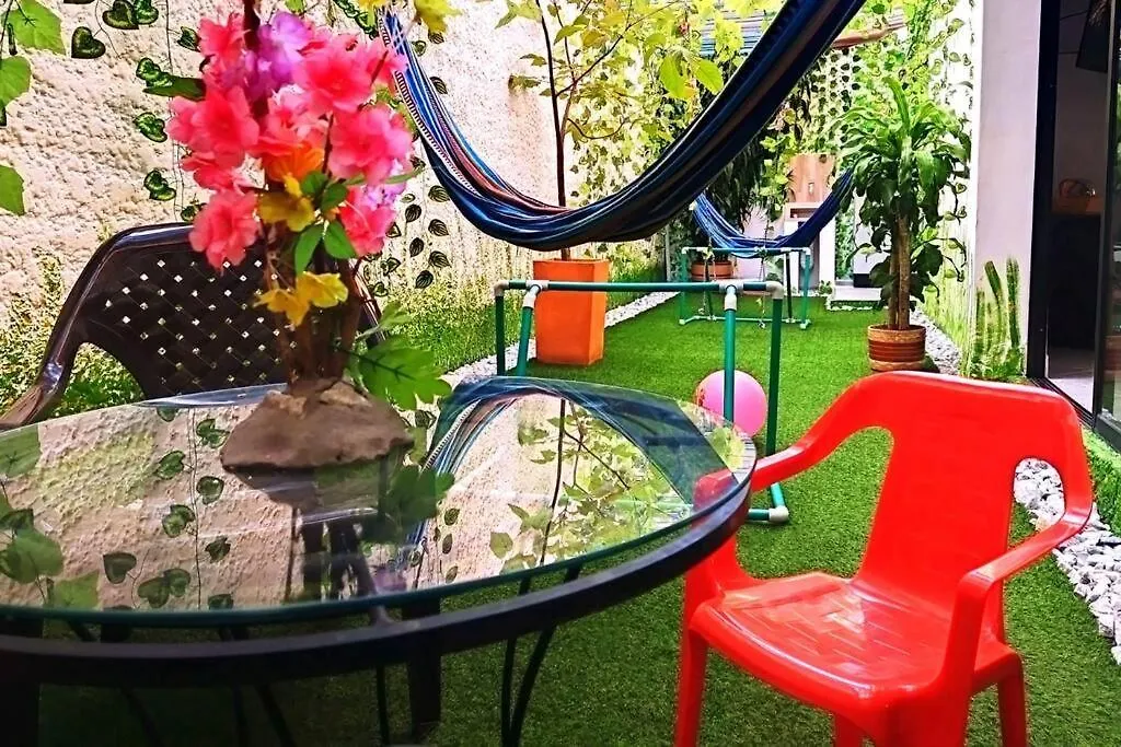 Excepcional Casa Privada Para Familias Y Grupos - Excelente Ubicacion Medellin Colombia