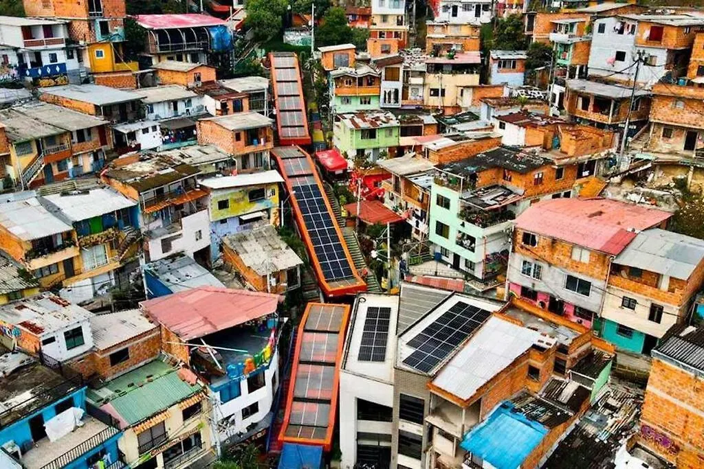 Excepcional Casa Privada Para Familias Y Grupos - Excelente Ubicacion Medellin