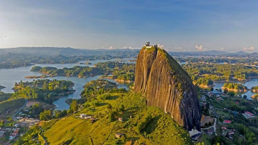 Сasa de vacaciones Excepcional Casa Privada Para Familias Y Grupos - Excelente Ubicacion Medellín Colombia